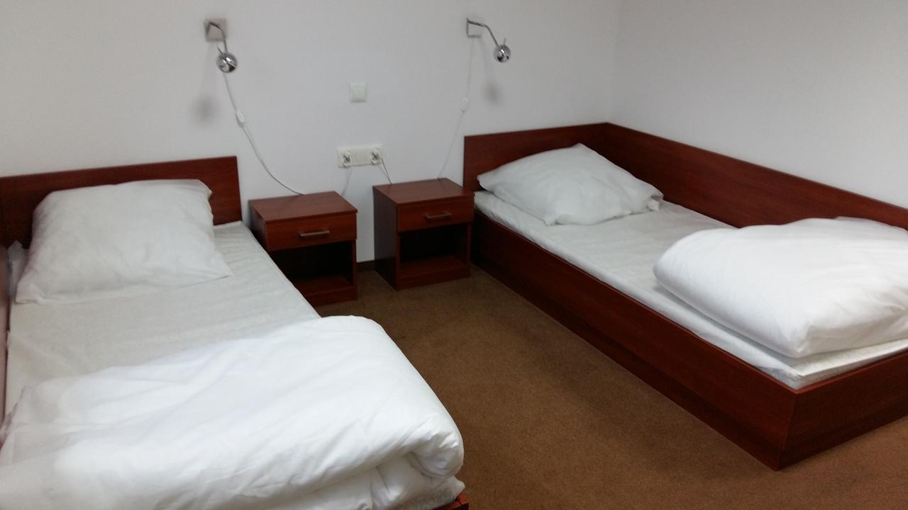 Motel Stare Brynki Przy Stacji Bp Trojka Chlebowo 외부 사진